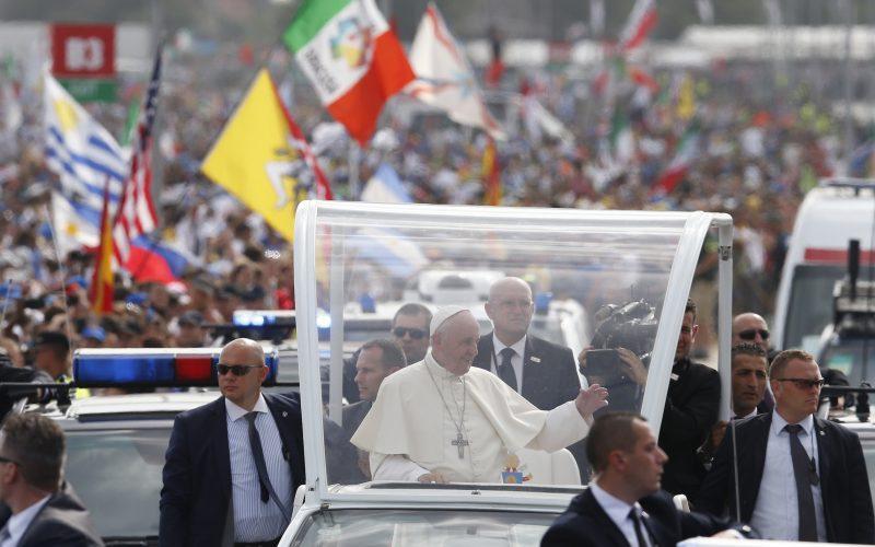 POPE FRANCIS MOVILIZATION